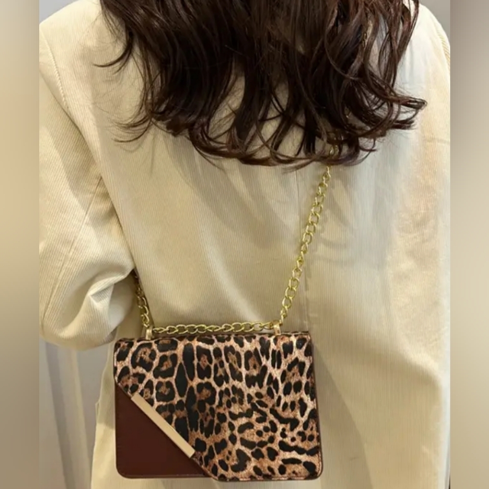 NEW Leopard Print‎ Gold Mobwife Chain Crossbody Shoulder Bag